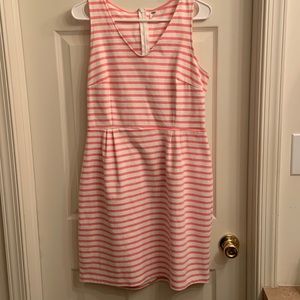 Women’s size M, pink and white Old Navy dress. NWOT